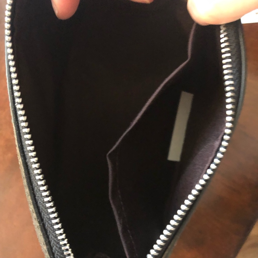 Coach cosmetic bag - Picture 3 of 3